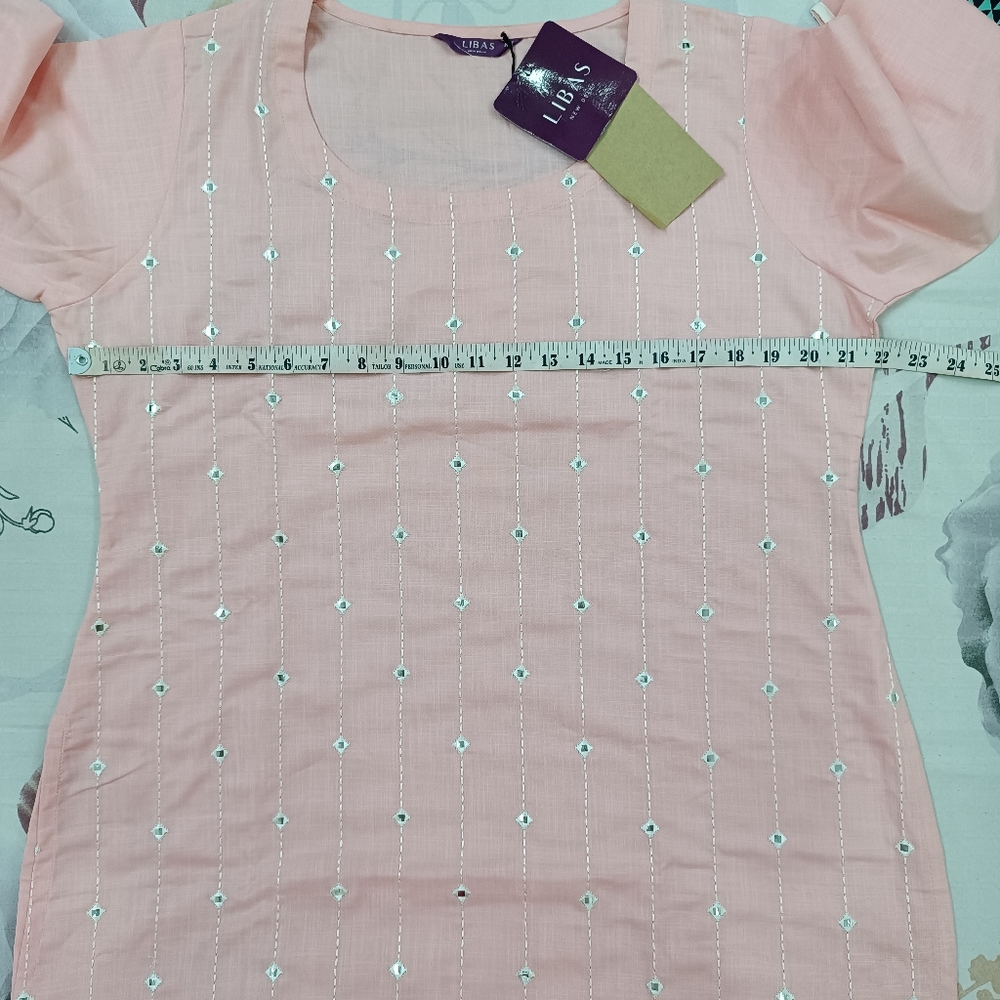 Libas cotton kurta with mirror work - Picture 3 of 4